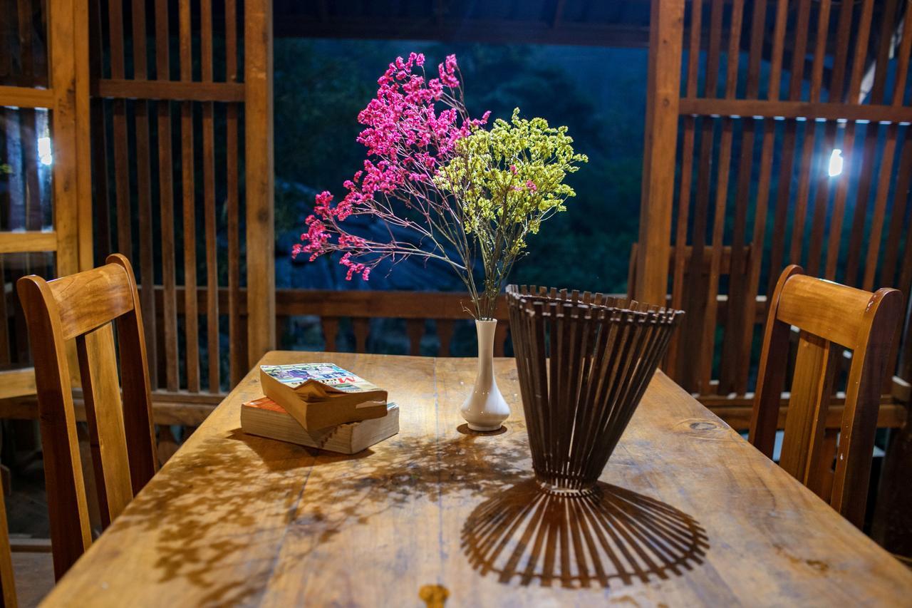 Tavan Riverside Ecolodge ซาปา ภายนอก รูปภาพ