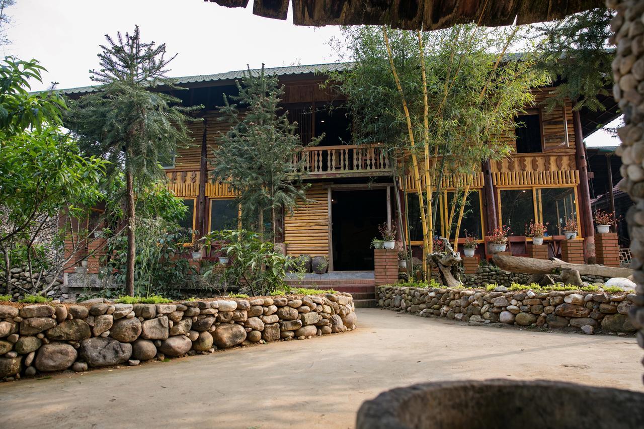 Tavan Riverside Ecolodge ซาปา ภายนอก รูปภาพ