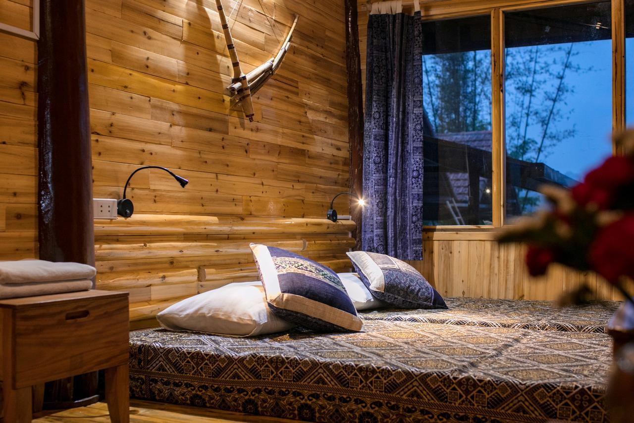 Tavan Riverside Ecolodge ซาปา ภายนอก รูปภาพ